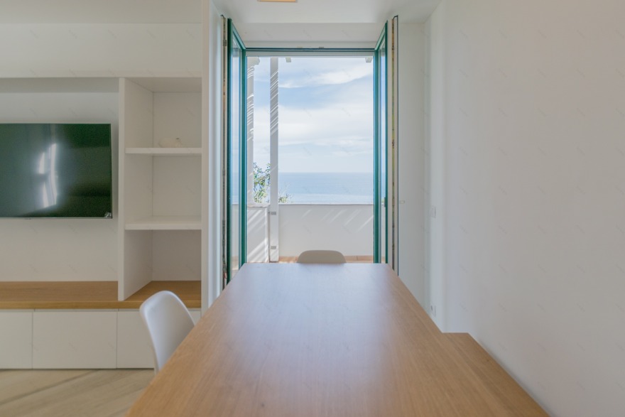 简约暖调的海湾美景丨意大利-21