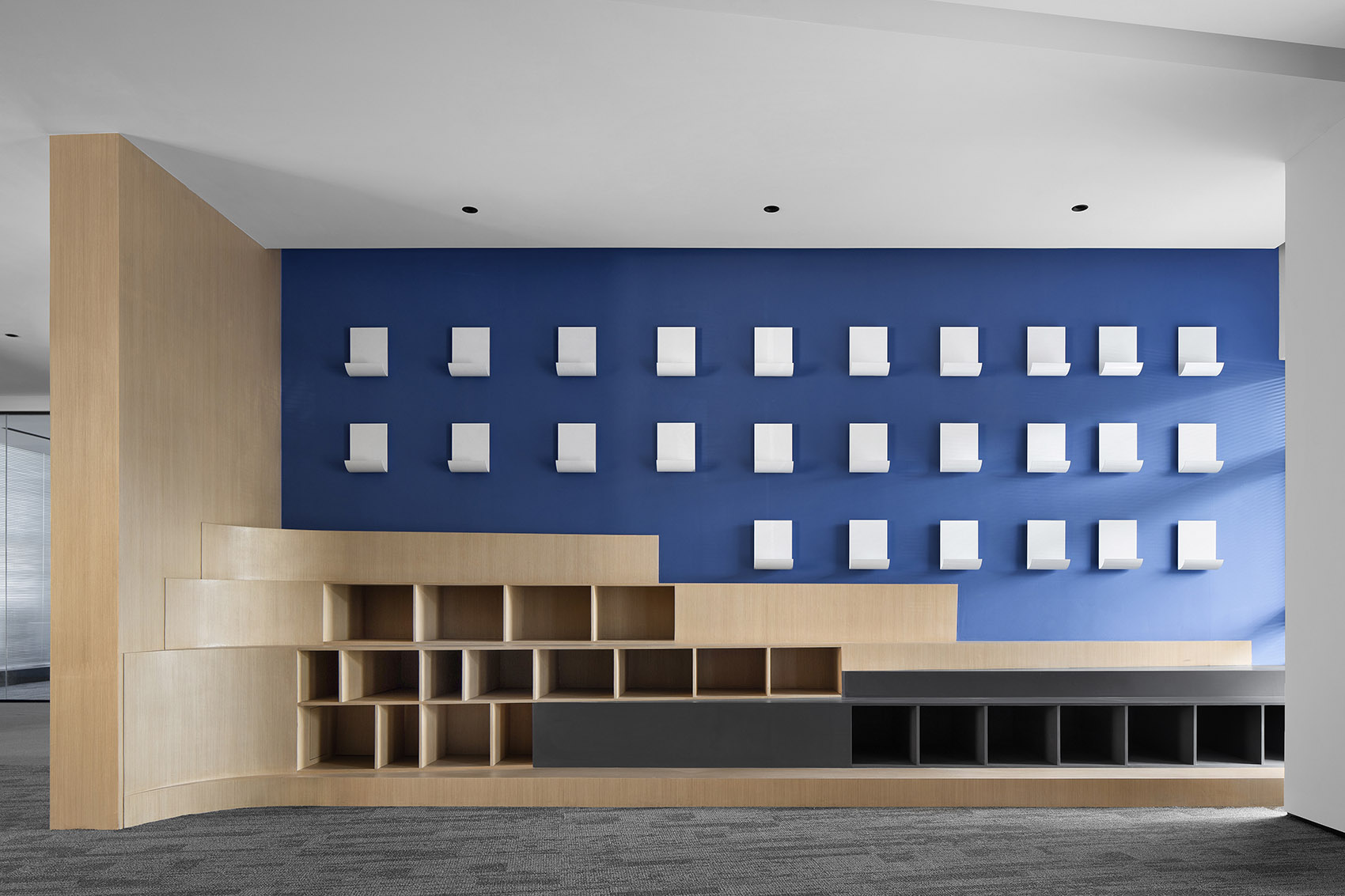 智见未来办公空间，长沙/以颜色搭配与体块变化为表现气质的设计手段-8