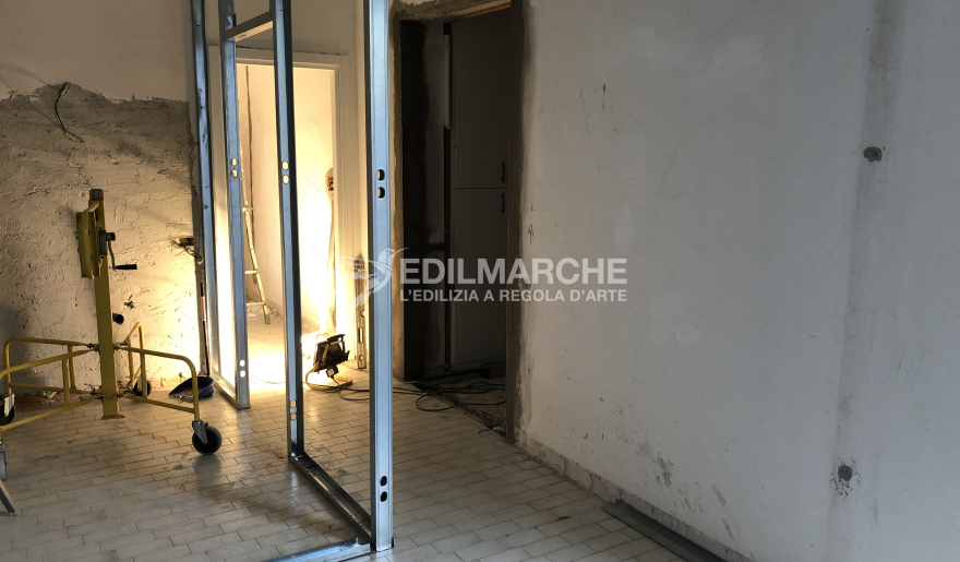 意大利 Numana 别墅扩建,简约设计实现高效利用-4