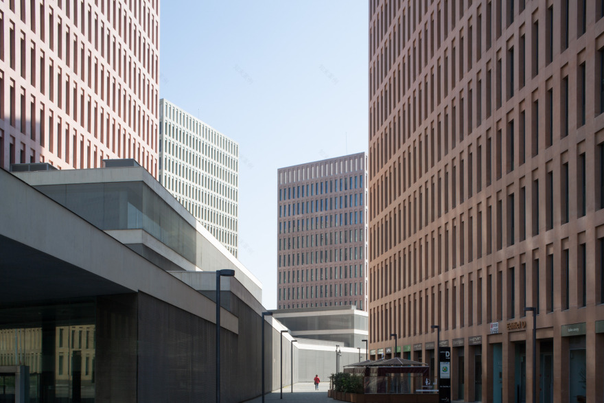 多元空间的和谐统一-5