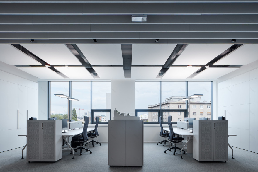 简约有机,功能分区 | 斯洛伐克 Lucron 办公室设计-19