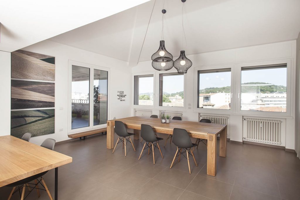 意大利私人住宅的全局翻新设计-0