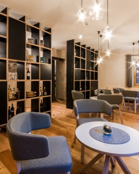 Hotel Gasthof Zum Hirschen 酒店翻新记