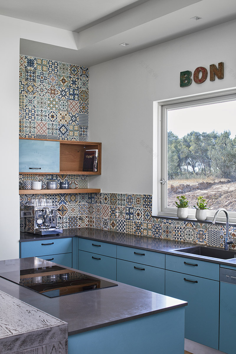 五彩斑斓的沙漠现代家园-4