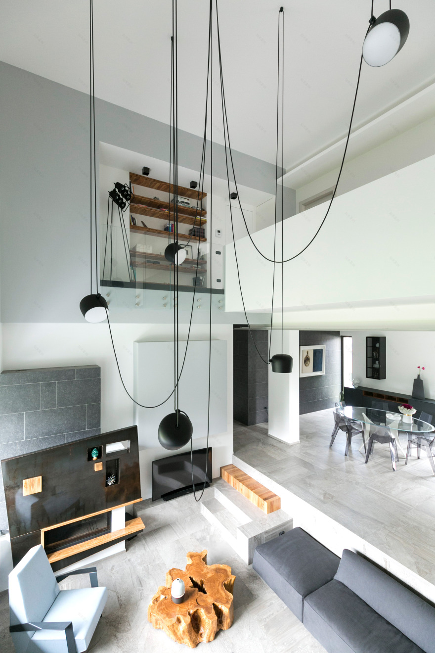 树影婆娑的光影之家——意大利 Casa DANTE 别墅设计-14