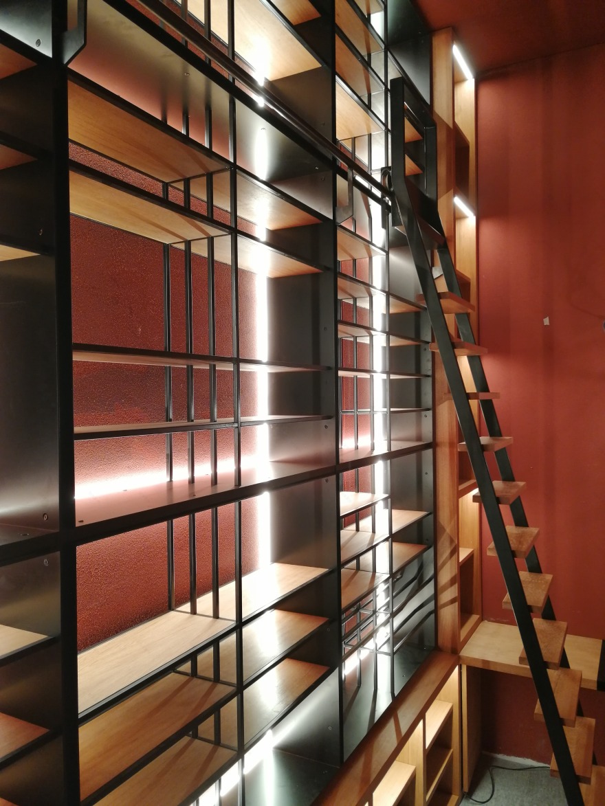 卢加诺葡萄酒库-3