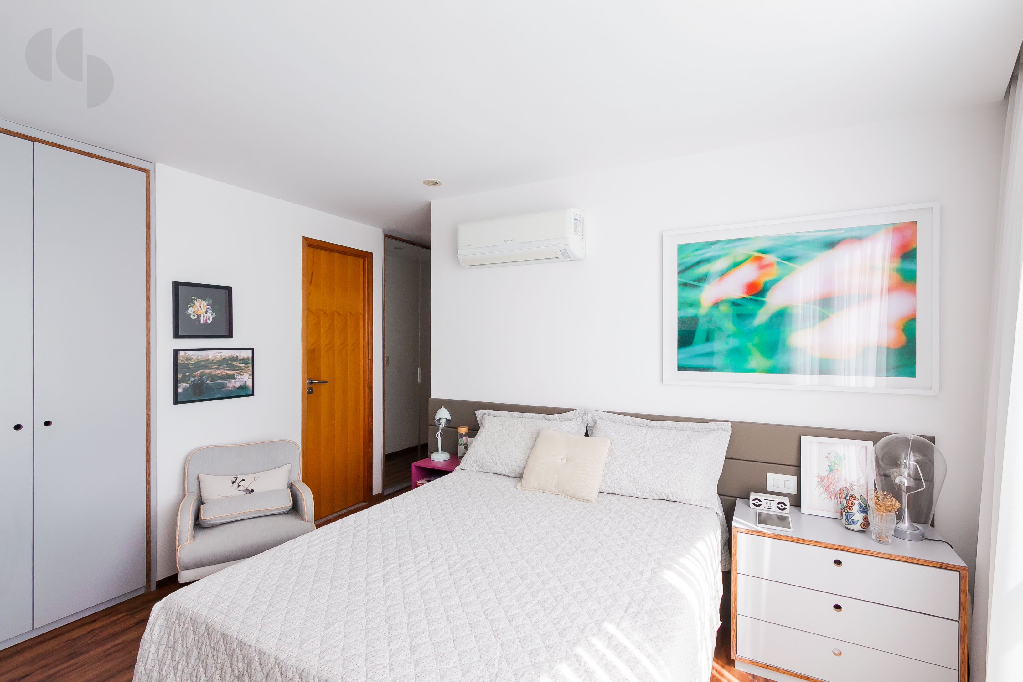 色彩轻盈的阳光家庭公寓-20