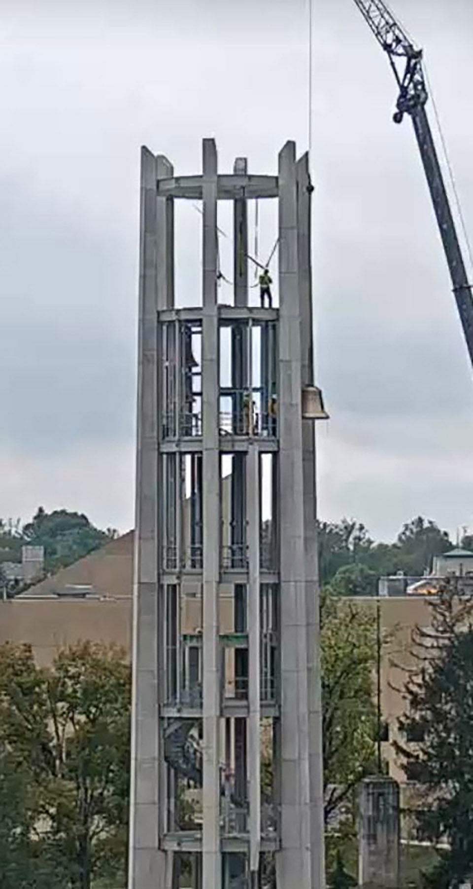 印第安纳大学钟琴塔，美国/印第安纳大学两百周年校庆的纪念钟塔-47