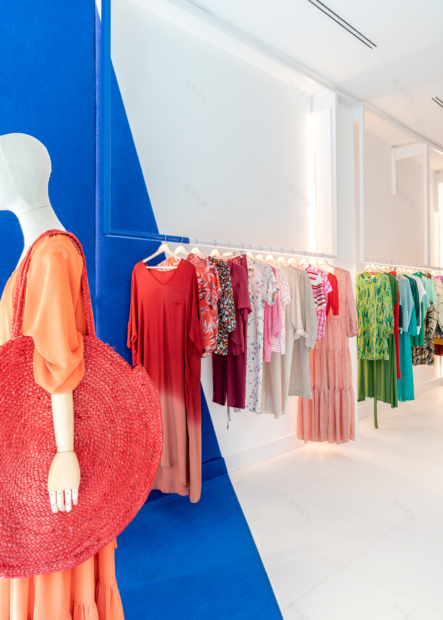 De la Ceca a la Meca 服装店改革升级丨西班牙桑坦德丨Mara Pardo-0