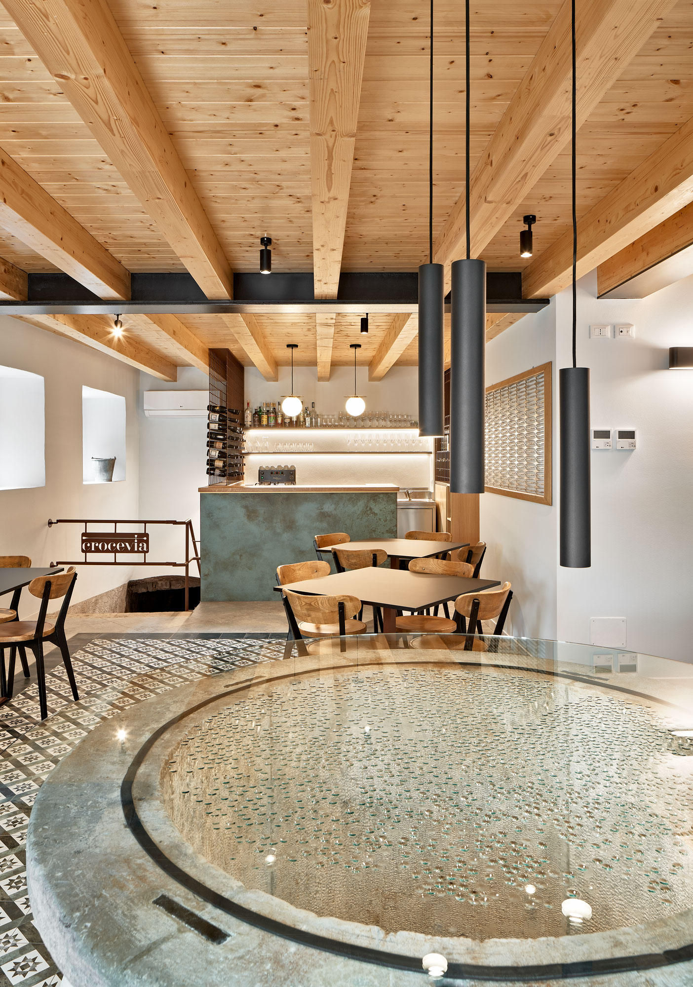 当代风格 Crocevia 餐厅设计丨意大利丨Studio Barbariol-14