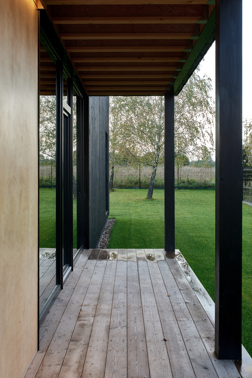 融合传统与现代的立陶宛乡村别墅设计-6