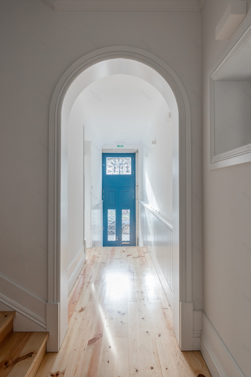 里斯本 19 世纪别墅翻新变多户住宅-4