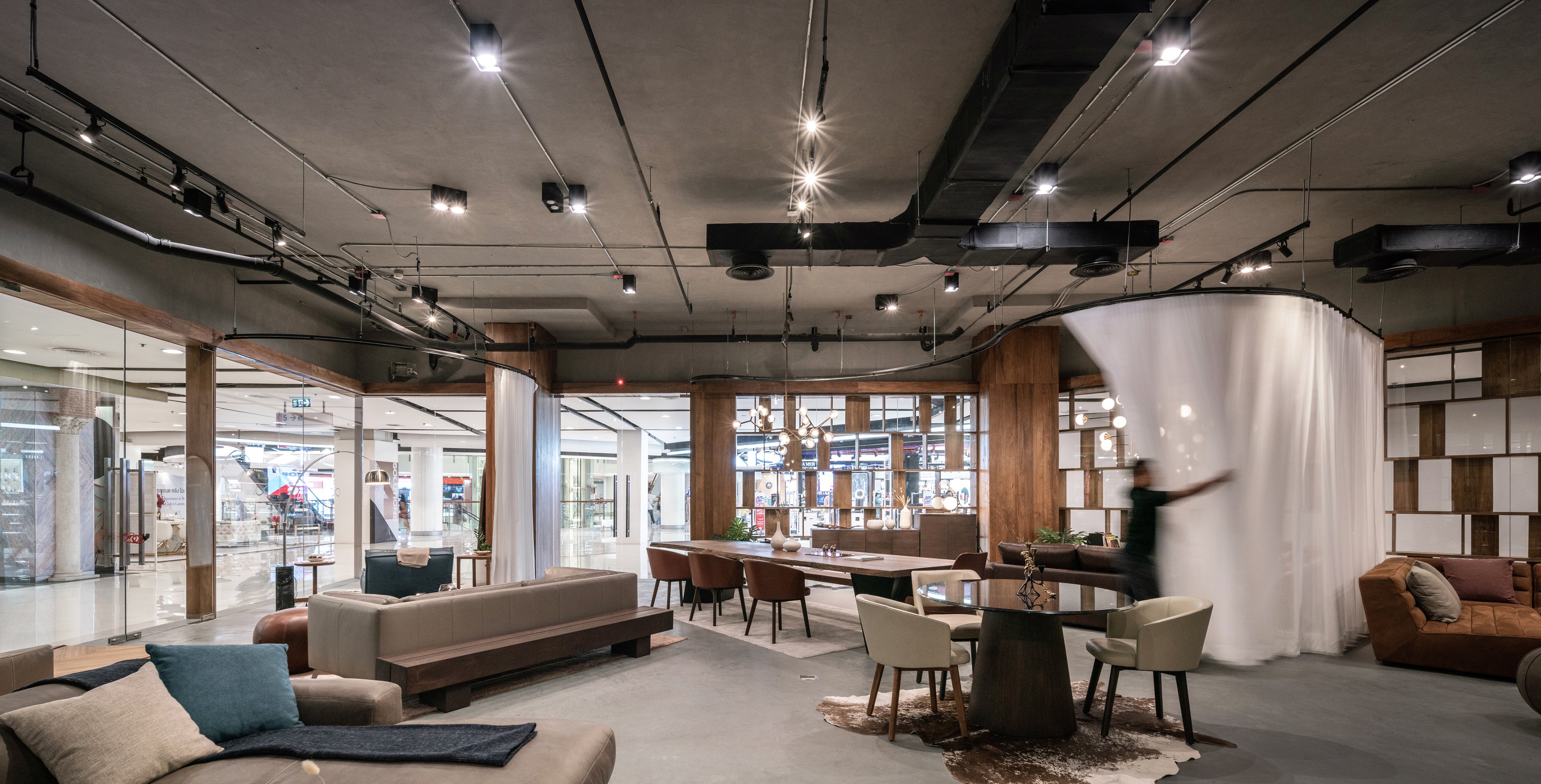 曼谷家居展厅 Sesia,书架式立面设计引领潮流-22