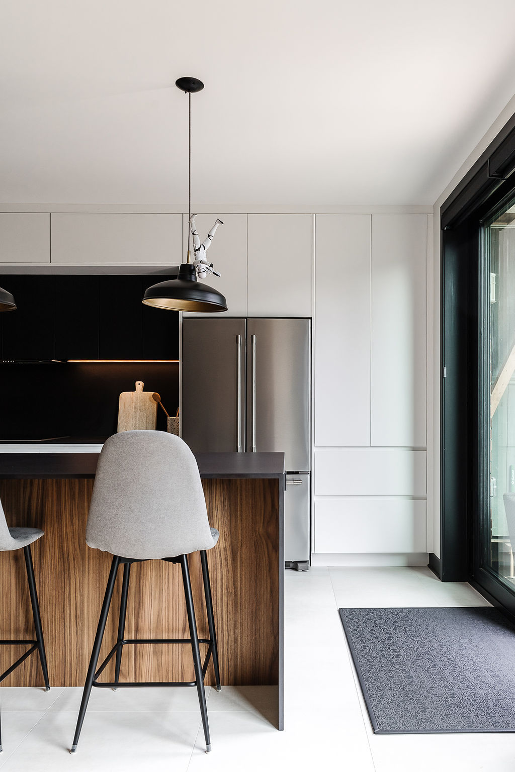 蒙特利尔简约风双层公寓设计丨加拿大蒙特利尔丨Groupe Cartier-3