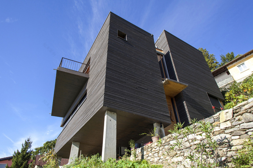 瑞士自然别墅,木质内外营造独特氛围-13