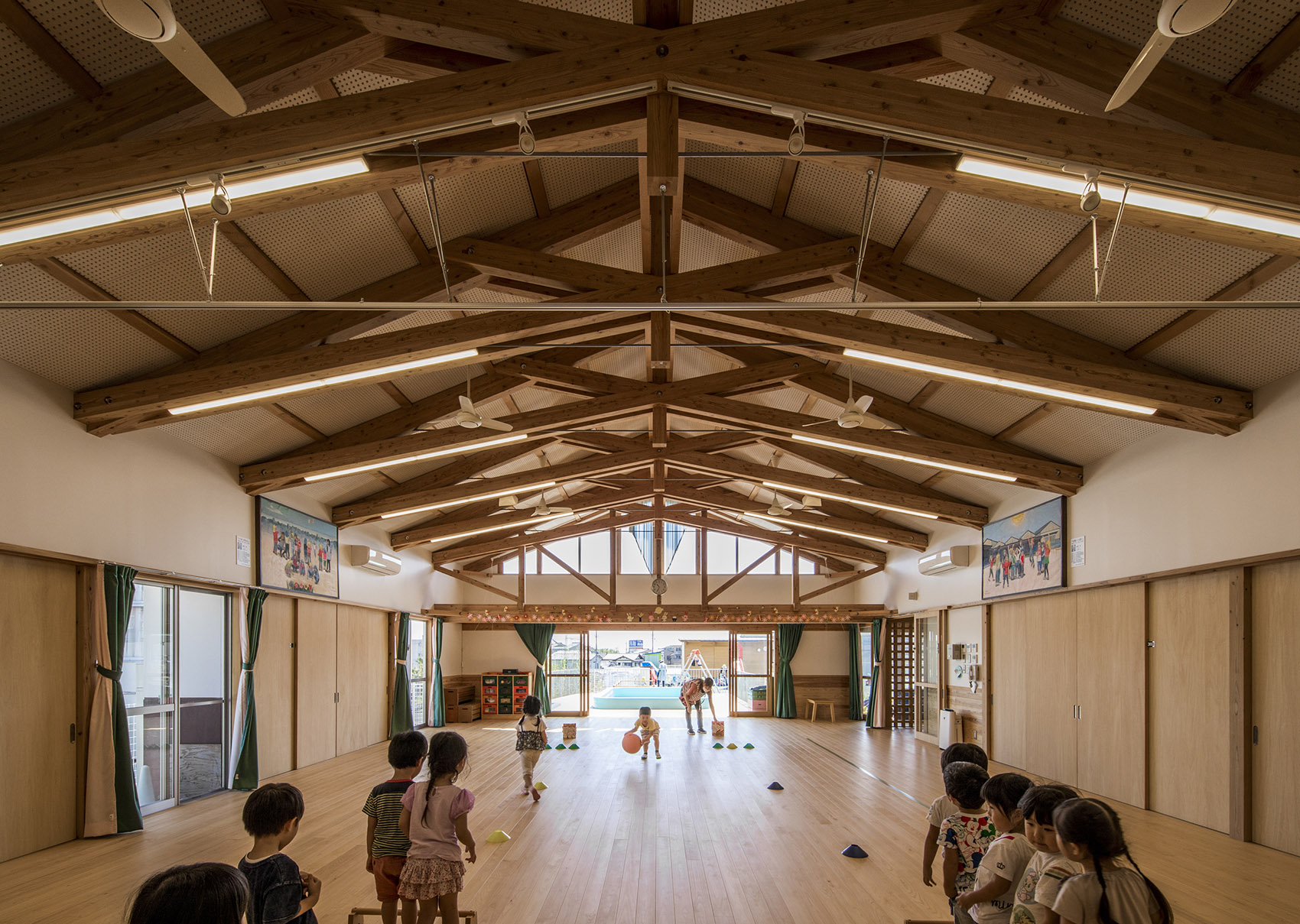 日立市立花山幼儿园，日本/为孩子们创造被山环绕的自然之家-38