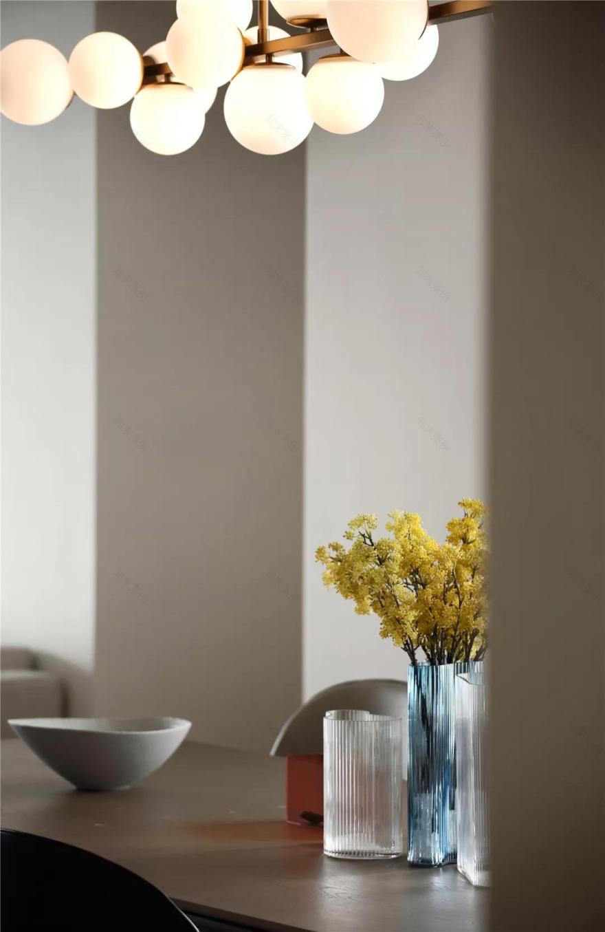 优雅清朗的 300㎡平层公寓设计-12