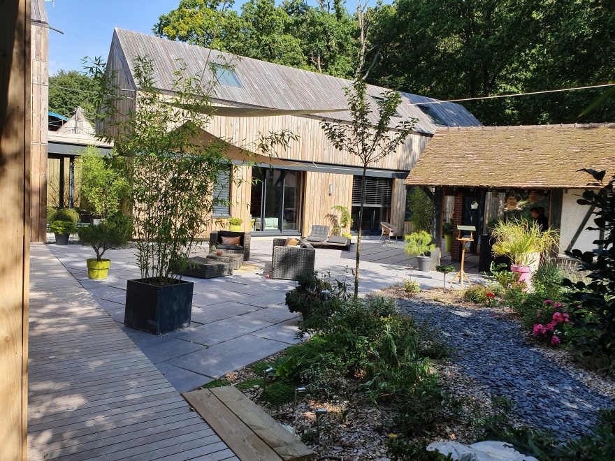 法国 EC-BOIS 别墅建筑 | 环保可持续的居住空间-2