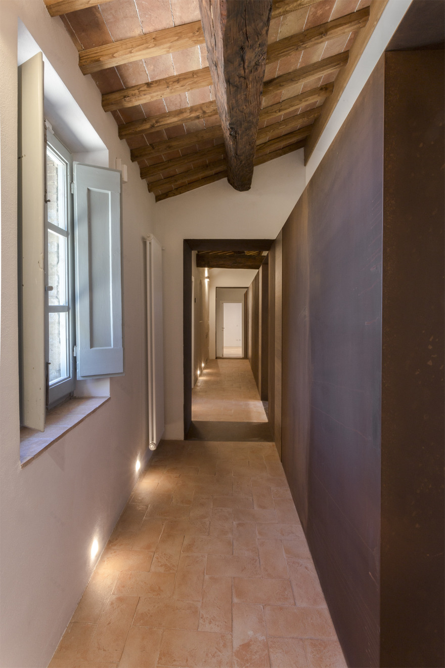 意大利乡村 18 世纪老宅翻新记-30