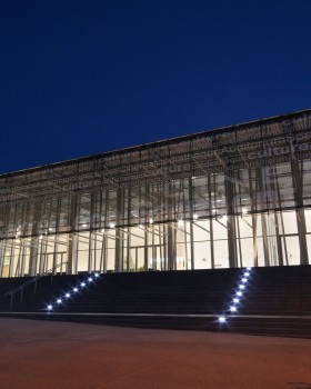Carré Léon Gaumont 文化中心