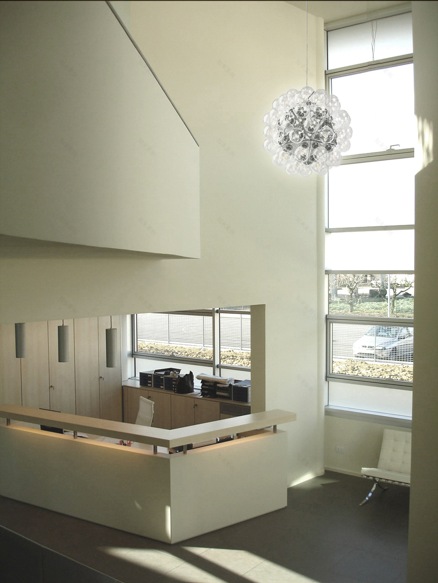 意式轻工业风建筑,环保节能的办公仓储佳作-10