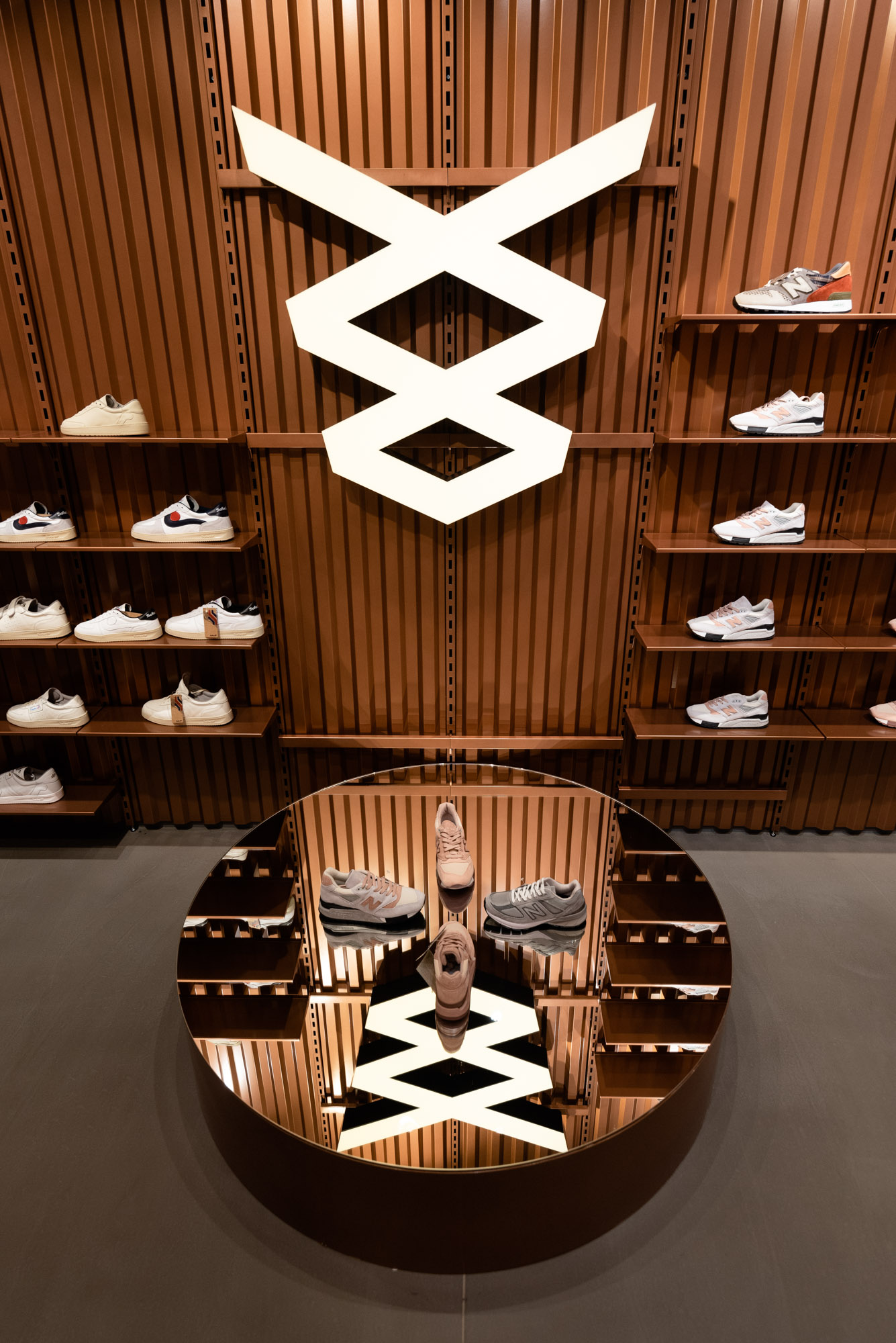 Run Colors EC Powiśle 鞋店设计丨波兰华沙丨mode:lina™ 团队-4