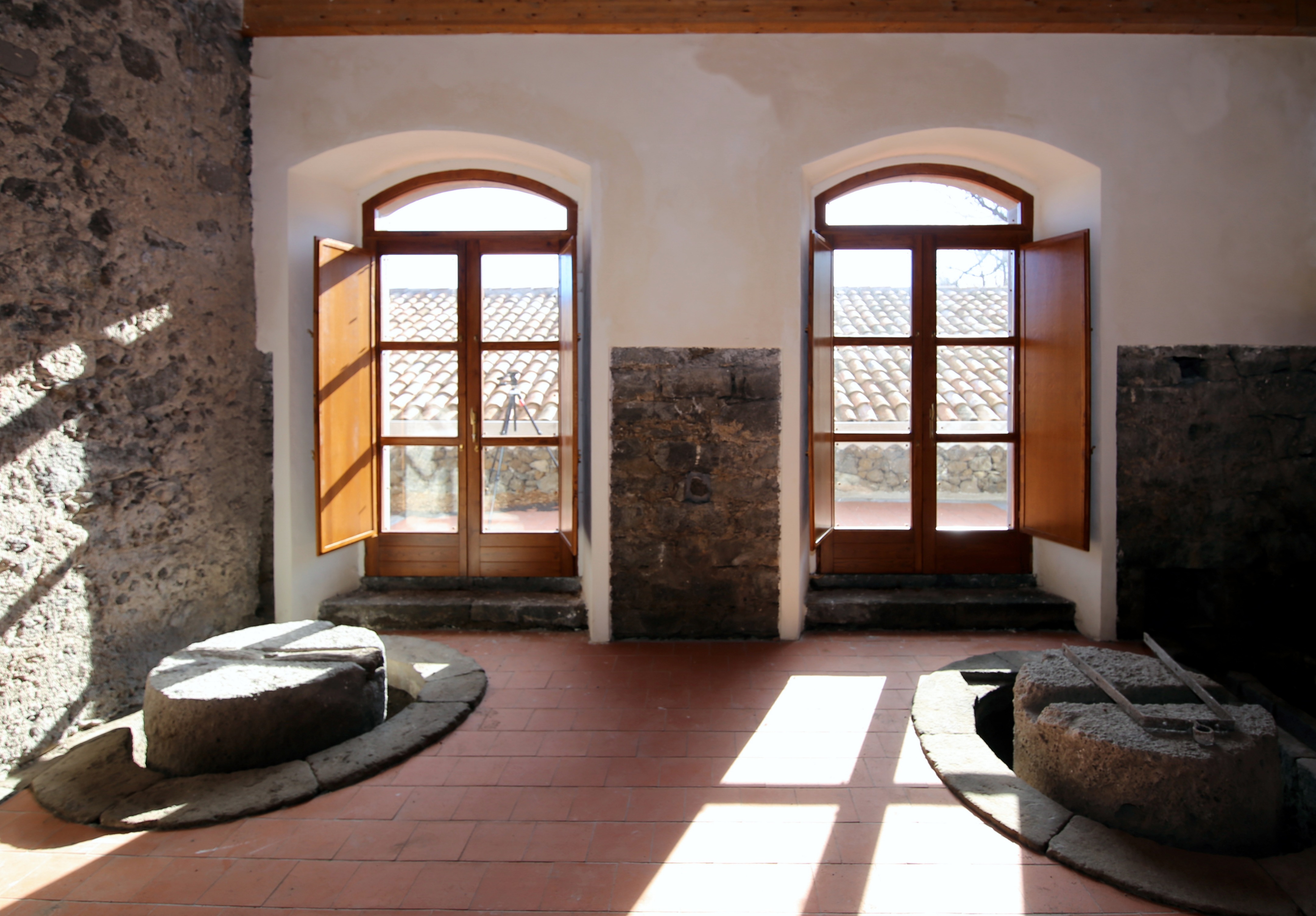 废弃酒庄重焕新生 · Etna 公园中的探险基地-17