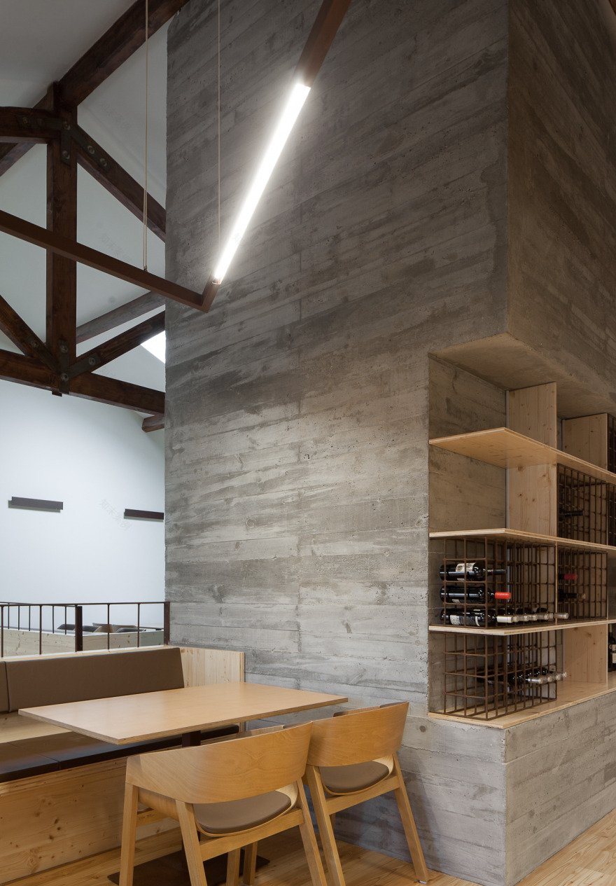 餐厅“ENTRE PORTAS”-40