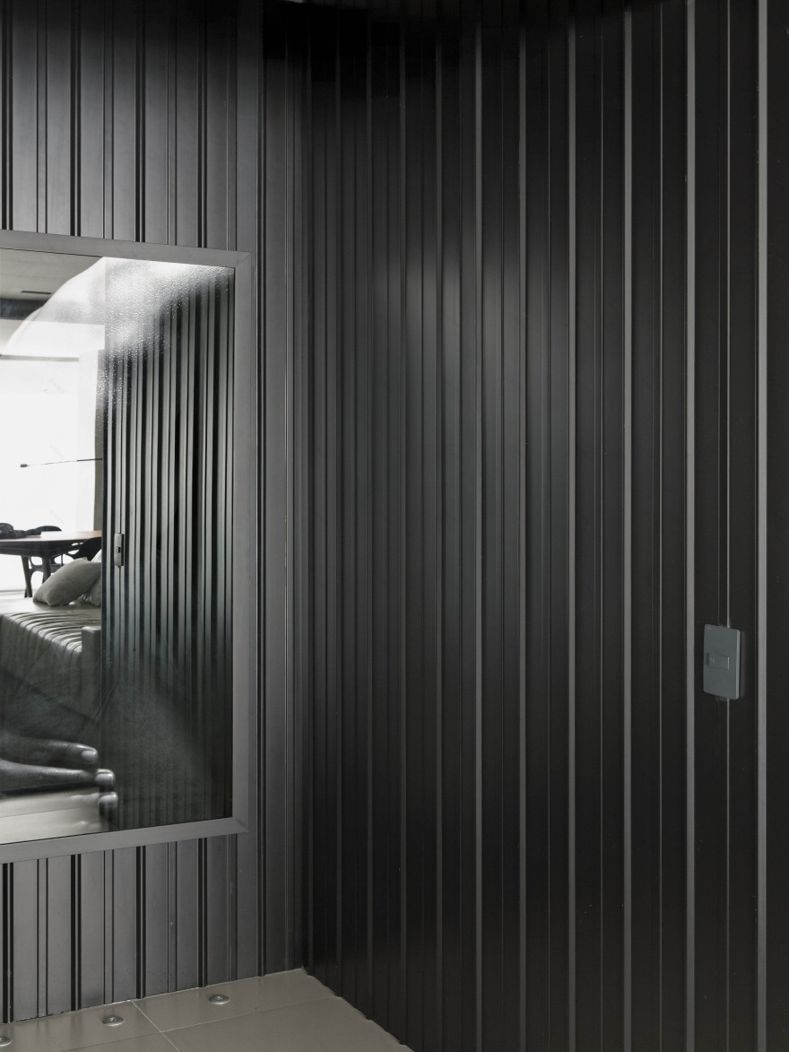 巴西设计公寓 | 工业风木饰面打造男性化魅力空间-46