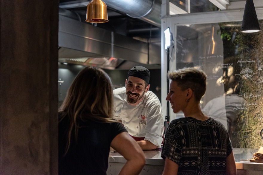 "美食建筑学"餐厅 | 融合自然的开放式设计-32