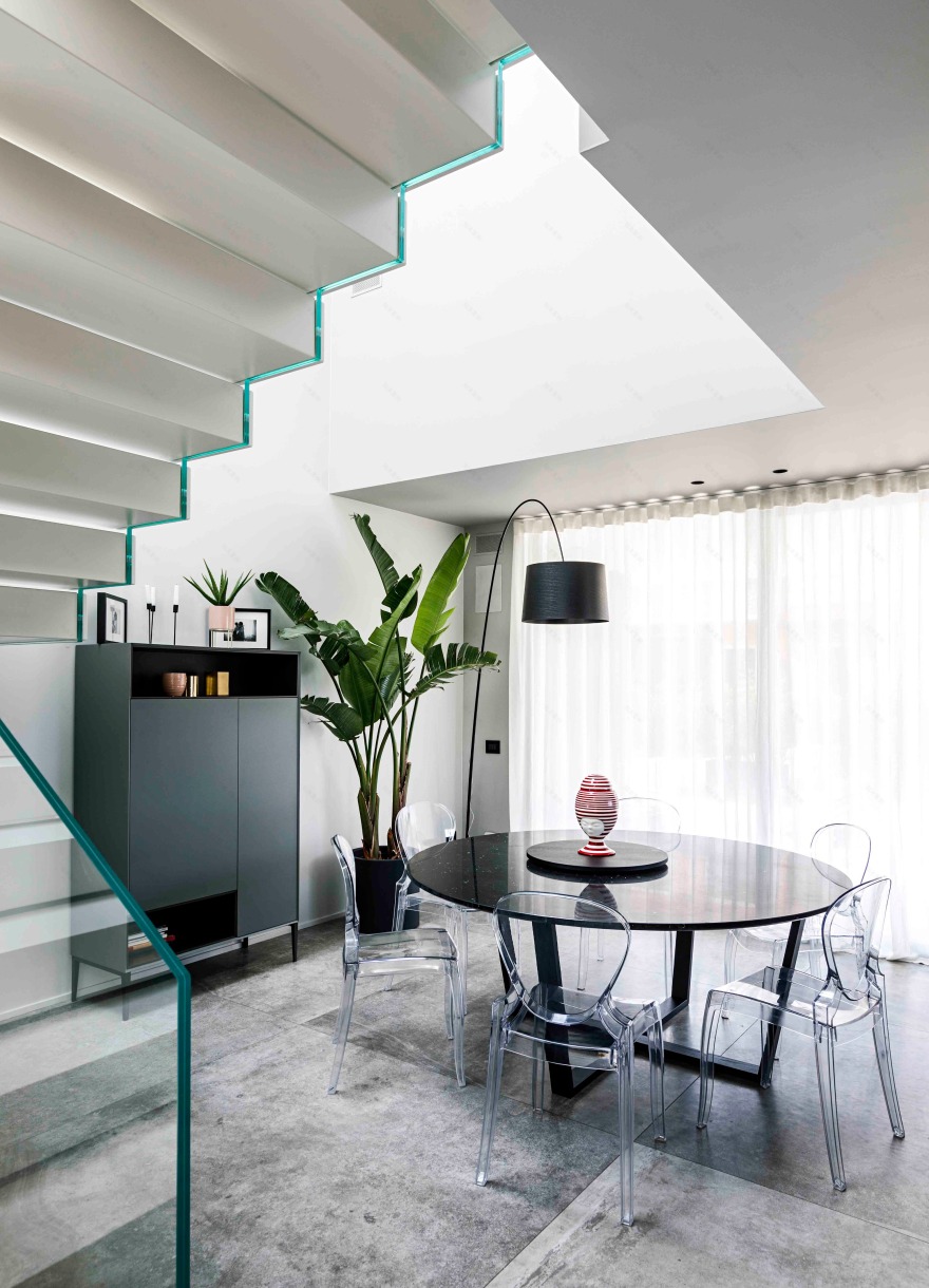 极简奢华公寓设计,柔和曲线与古董图纹的完美结合-7