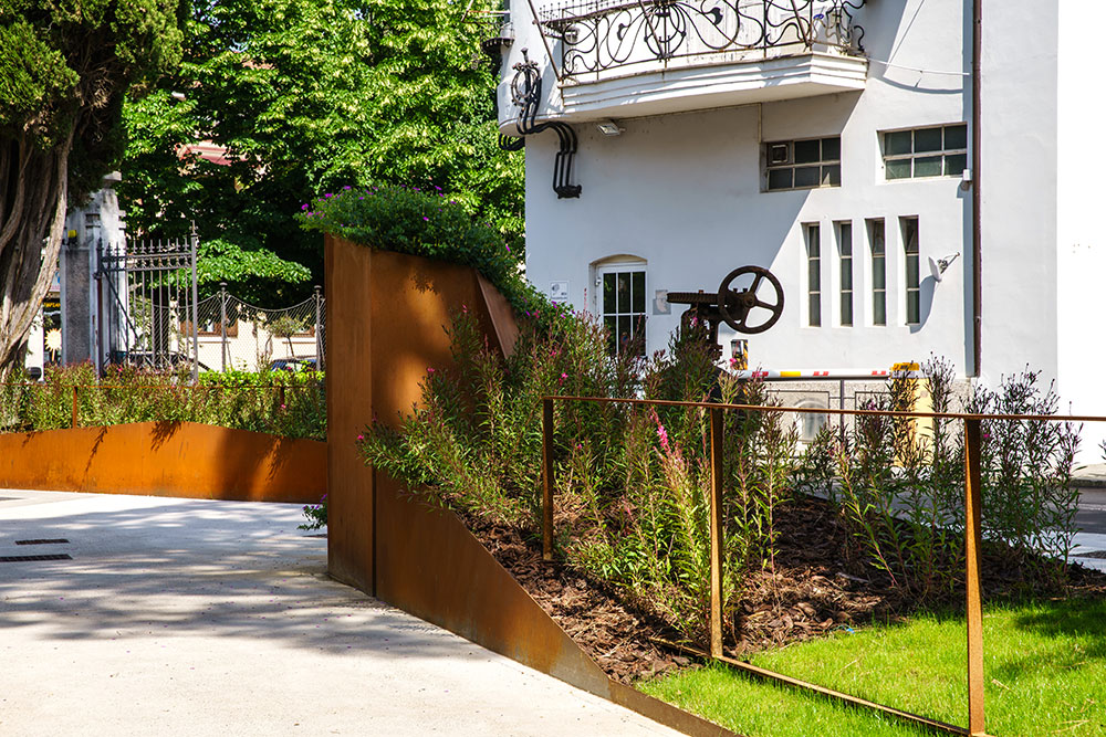 科腾花园,艾瑞斯阿克瓦-1