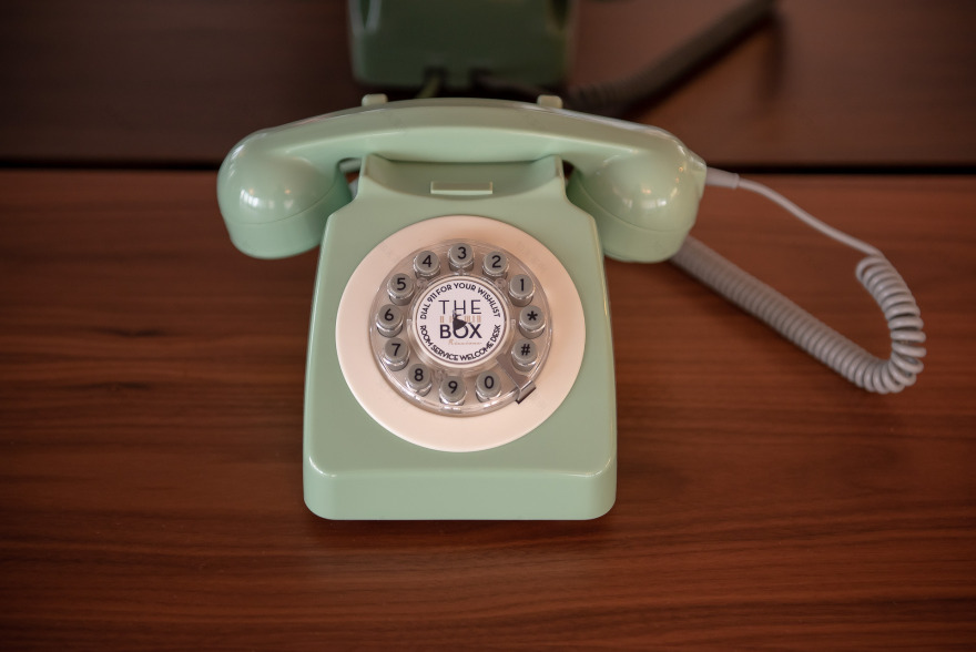 意大利海滨酒店“The Box”以简约哲学打造舒适空间-22