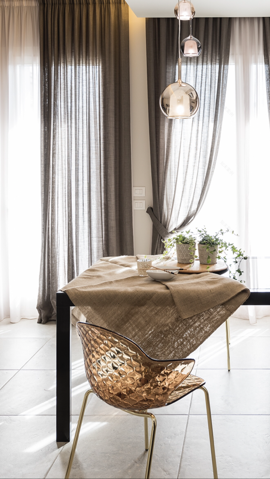 城堡旁的现代公寓改造-4