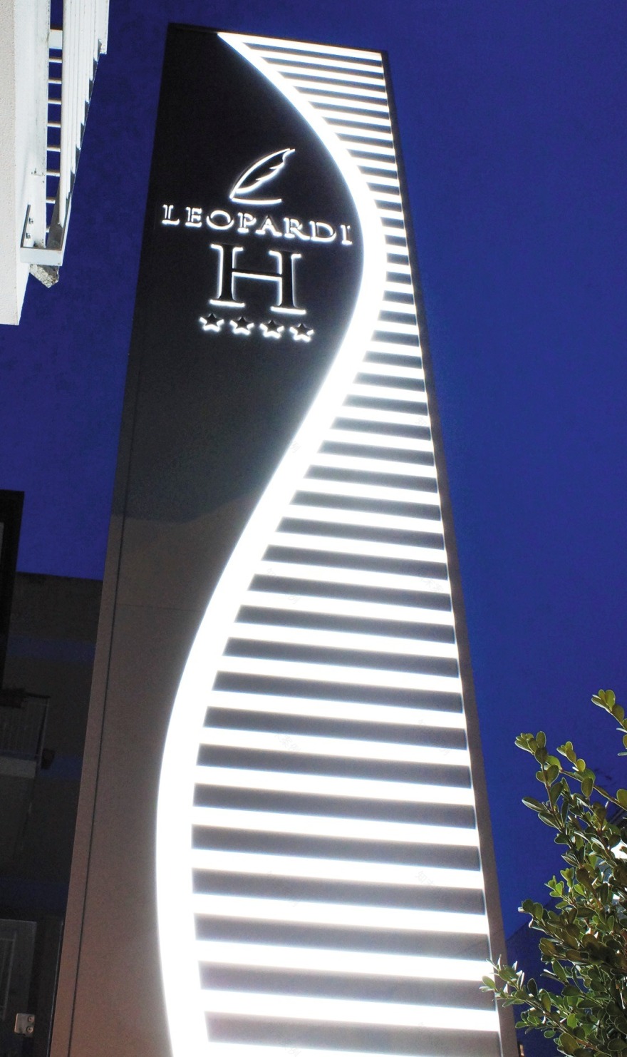 利奥帕尔迪酒店-1