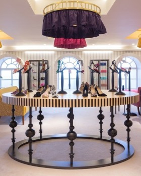 伦敦哈罗德百货 Manolo Blahnik 旗舰店