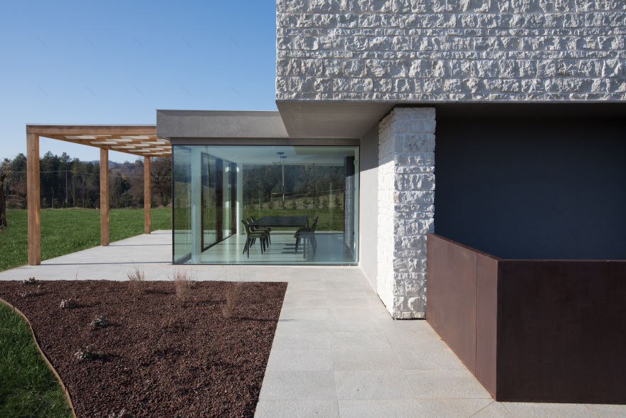 意大利乡村别墅 MK,融入自然的纯净设计-1