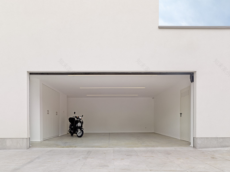 西班牙 Avilés 市简约别墅,诠释现代生活理念-14