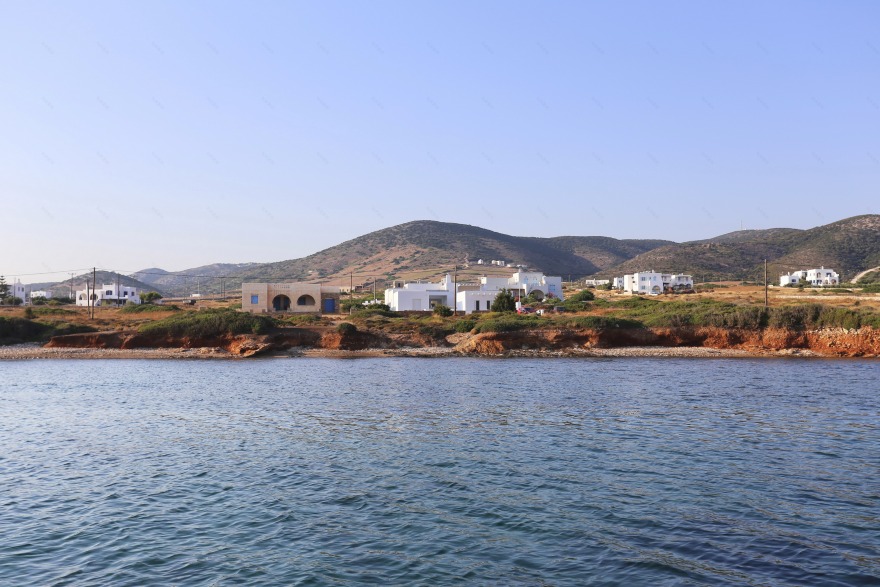 Antiparos 海边别墅 | 简约风格与自然光线完美融合-18