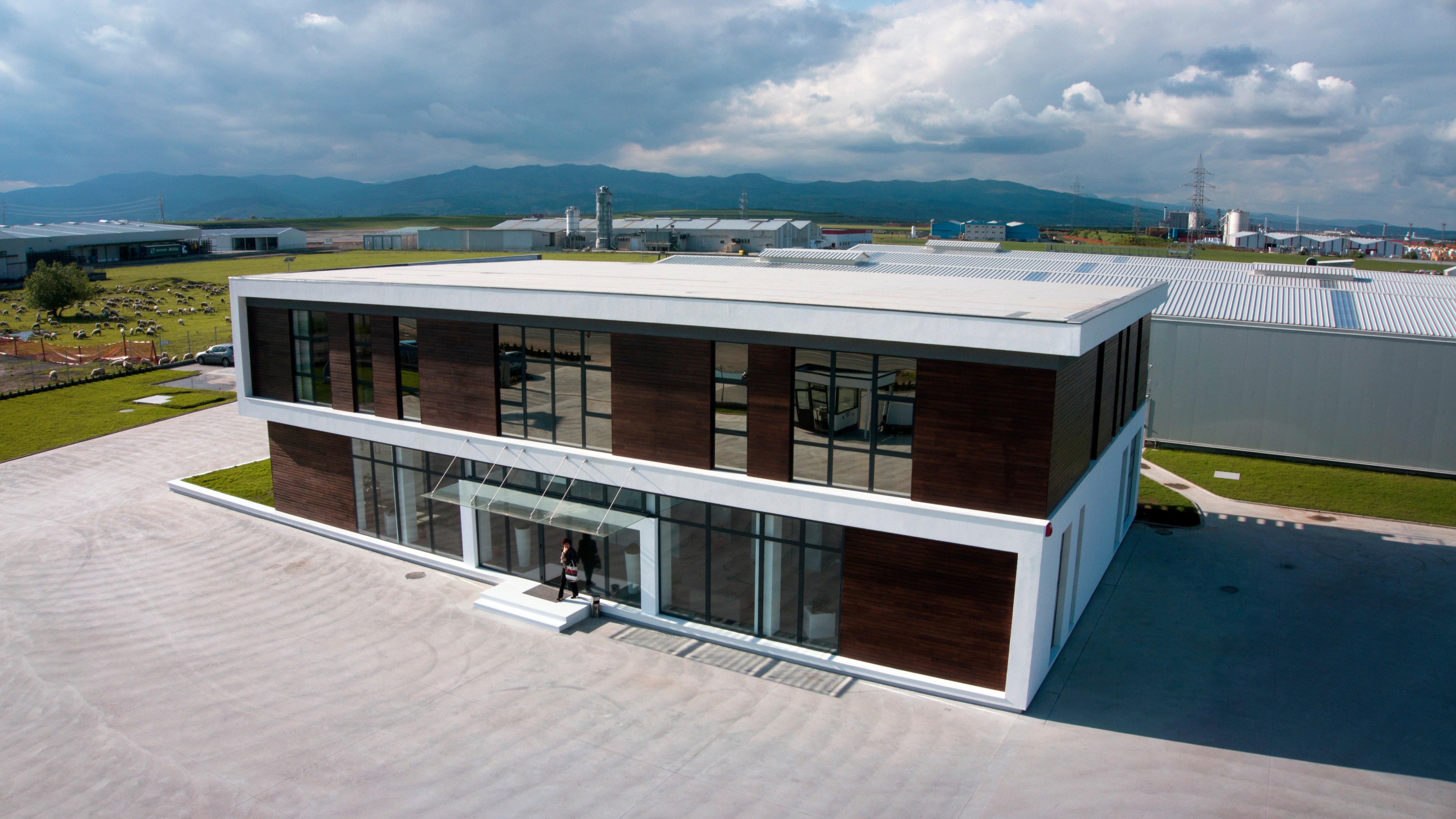 Enacopol Razvan丨办公建筑丨Small Office Building-1