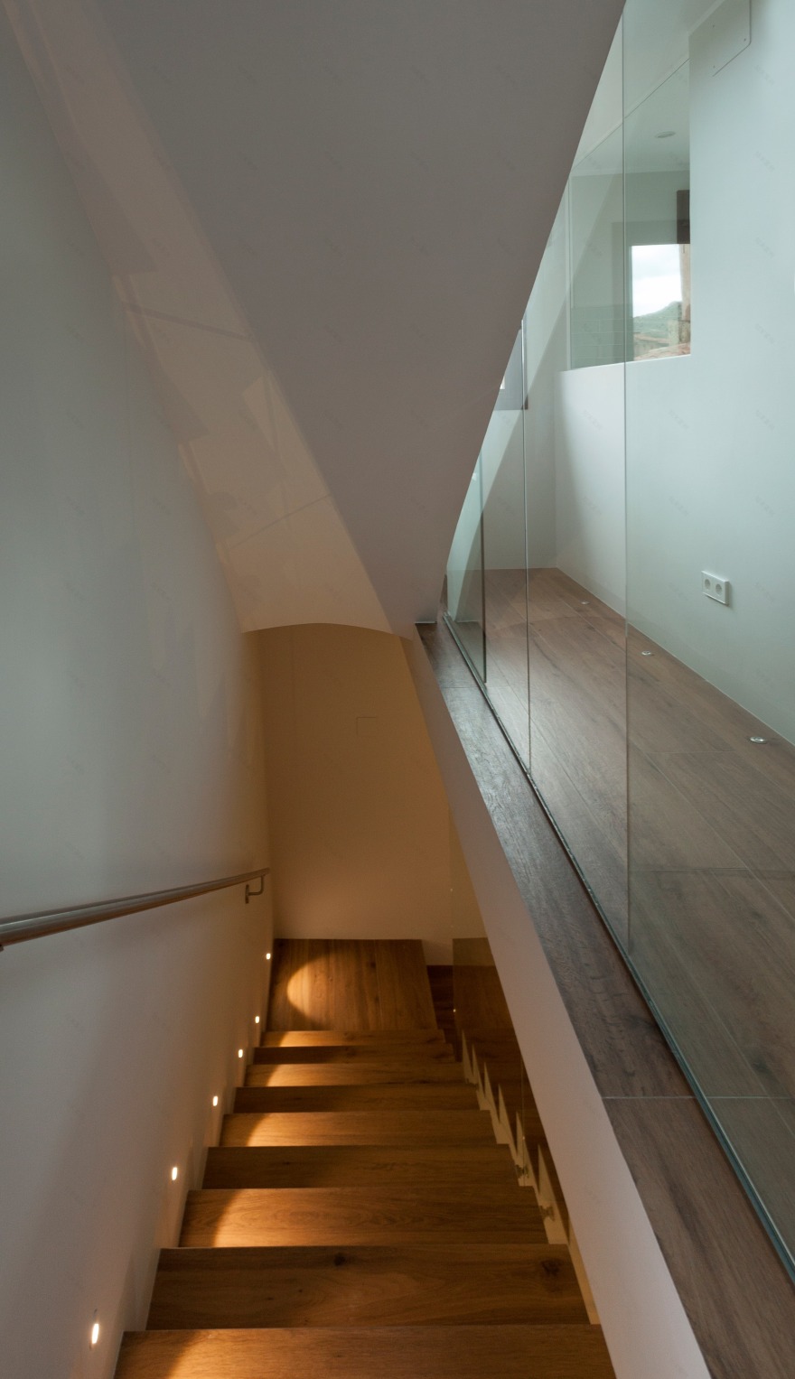 西班牙现代乡村别墅,城堡与果园之间的诗意栖居-25