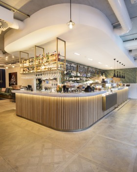 Dyer·Smith Frey AG 丨咖啡店丨THE STUDIO