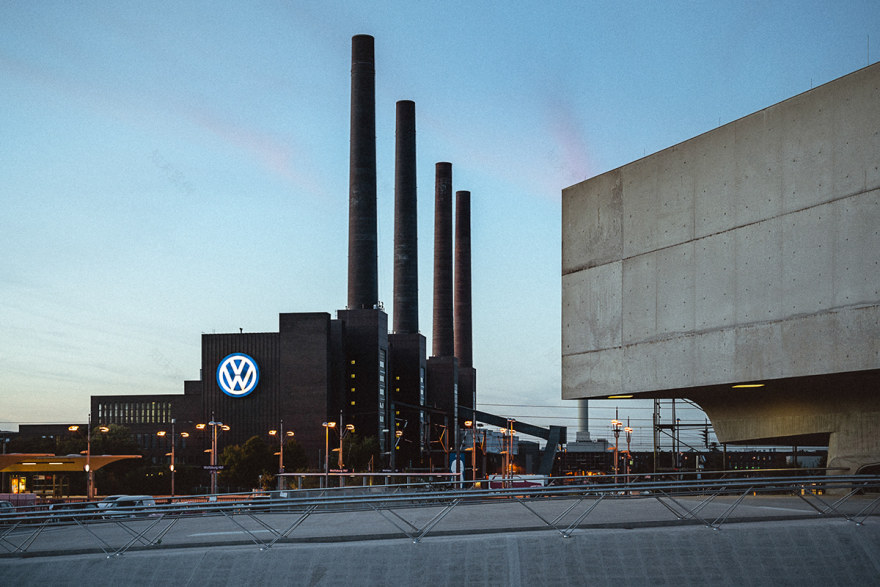 流光溢彩的科学中心 · Phaeno Science Center丨德国丨伊拉克裔英国建筑师扎哈·哈迪德-11