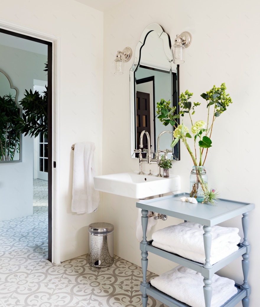 历史建筑中的宁静瑜伽空间-3