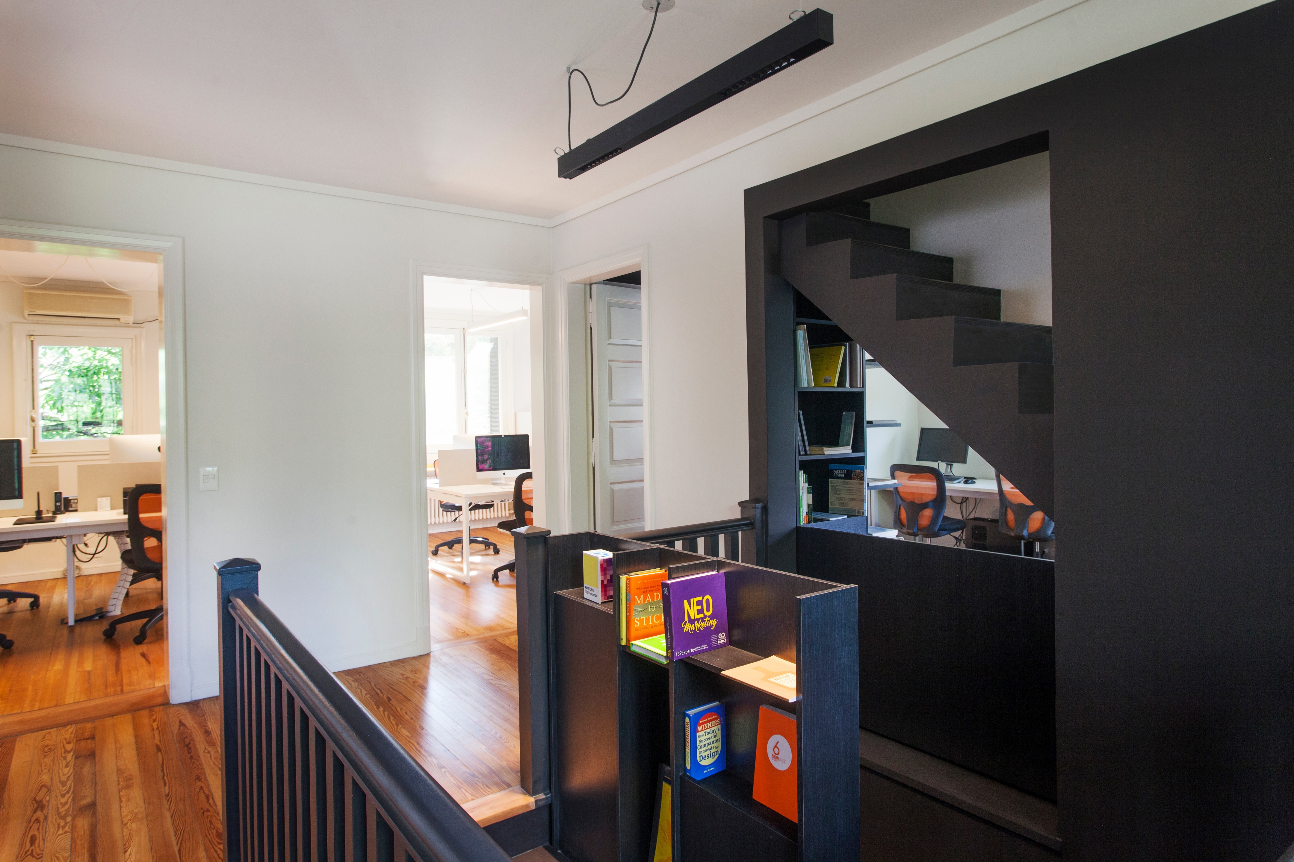 英式小屋变身设计 agency,灵活创意空间-18