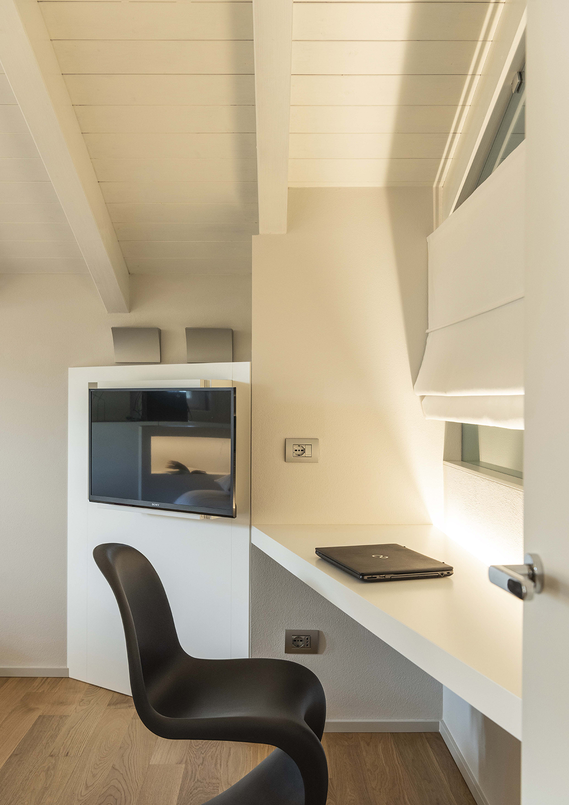 意式别墅的现代美学探索-12