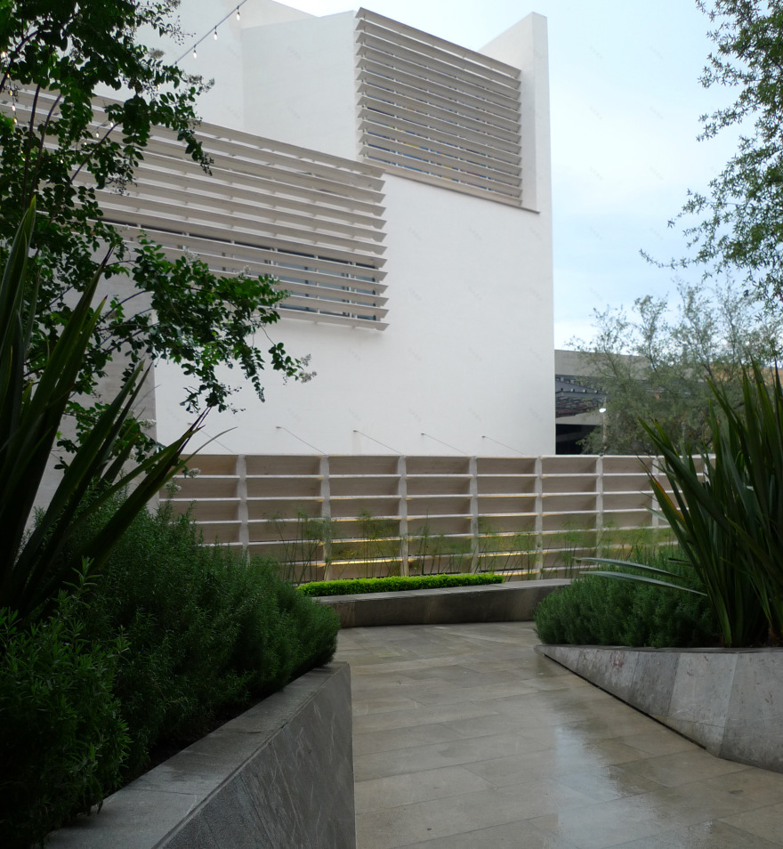 墨西哥 Monterrey 的"El Señor de la Misericordia"教堂 | 现代与传统的完美结合-10