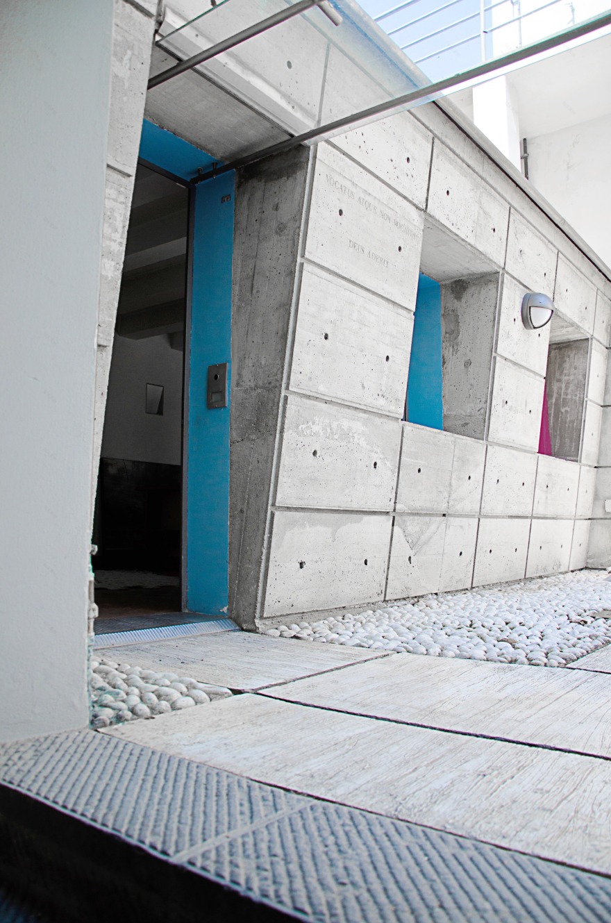 融合自然的意大利工业遗址室内设计-0