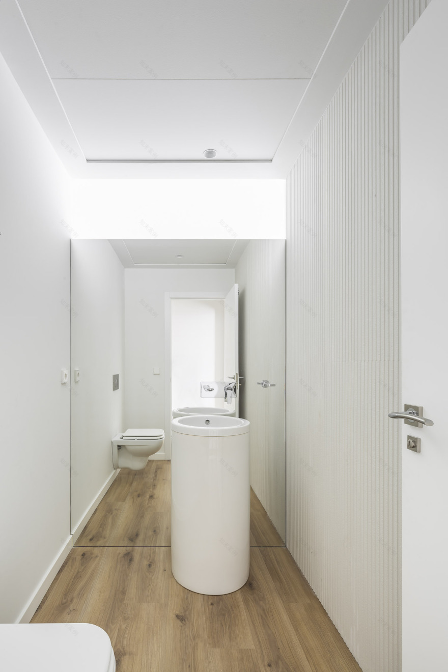 西班牙环保别墅设计-13