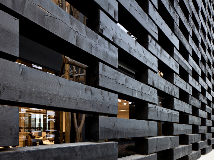 废弃厂房的再生之旅·C&P Architetti 办公建筑案例-6